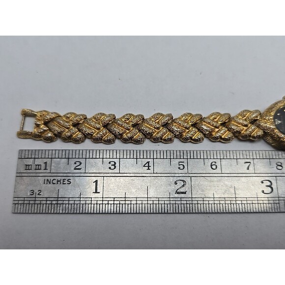 Womens Vintage Helbros Watch 16mm Gold Tone Oval Foil New Battery Bracelet - Picture 8 of 9